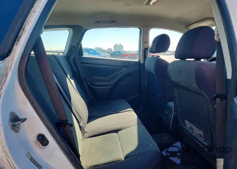 2004 Toyota Corolla Matrix Base z USA, uszkodzony, nr VIN 2T1LR32E44C168717